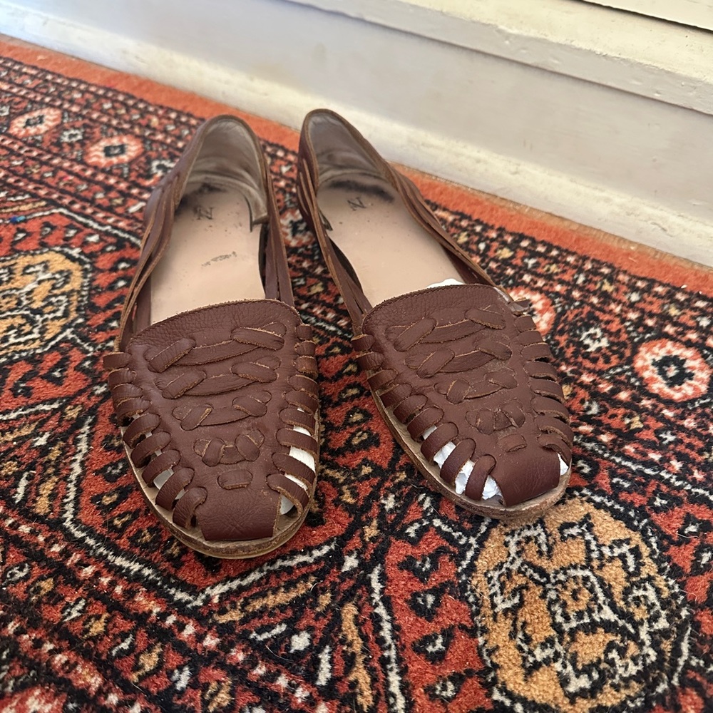 NISOLO Chocolate Brown Huaraches size 8.5